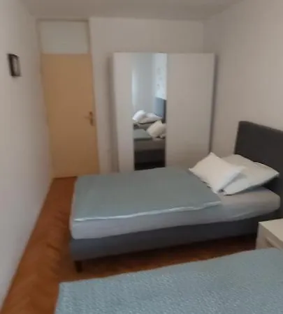 Val Apartment *